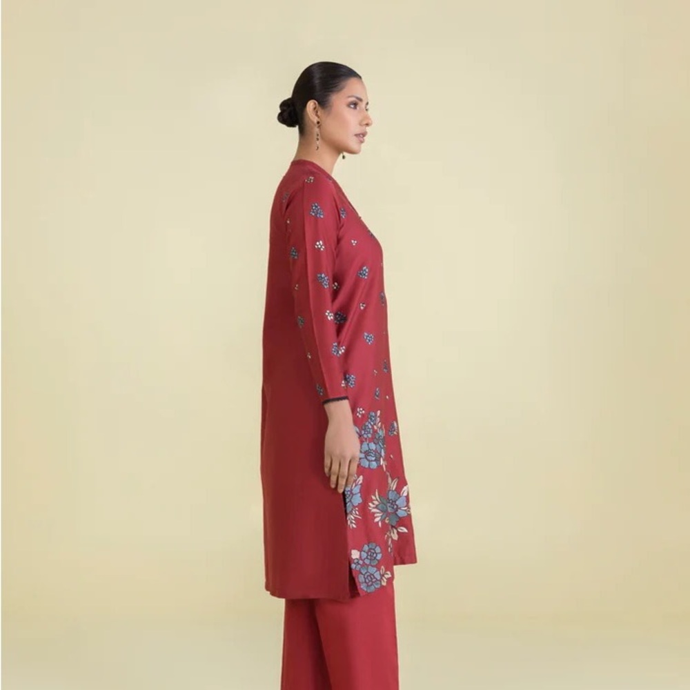 Pakistani Kurta Sapphire Embroidered - image 2